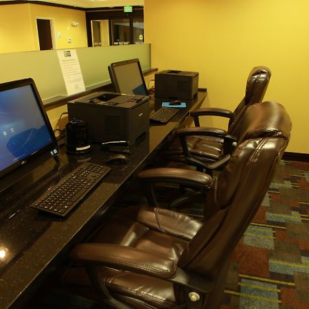 Holiday Inn Express And Suites Detroit North-Troy By Ihg Kültér fotó