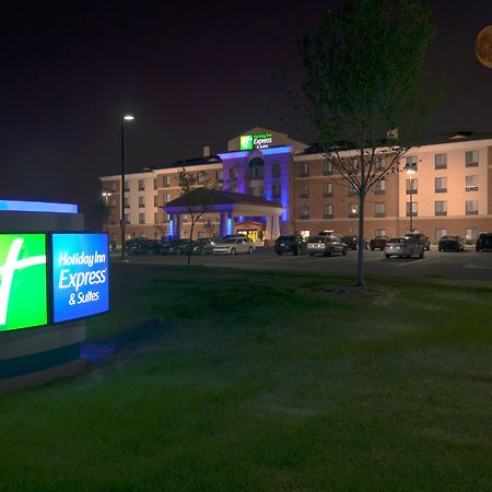 Holiday Inn Express And Suites Detroit North-Troy By Ihg Kültér fotó