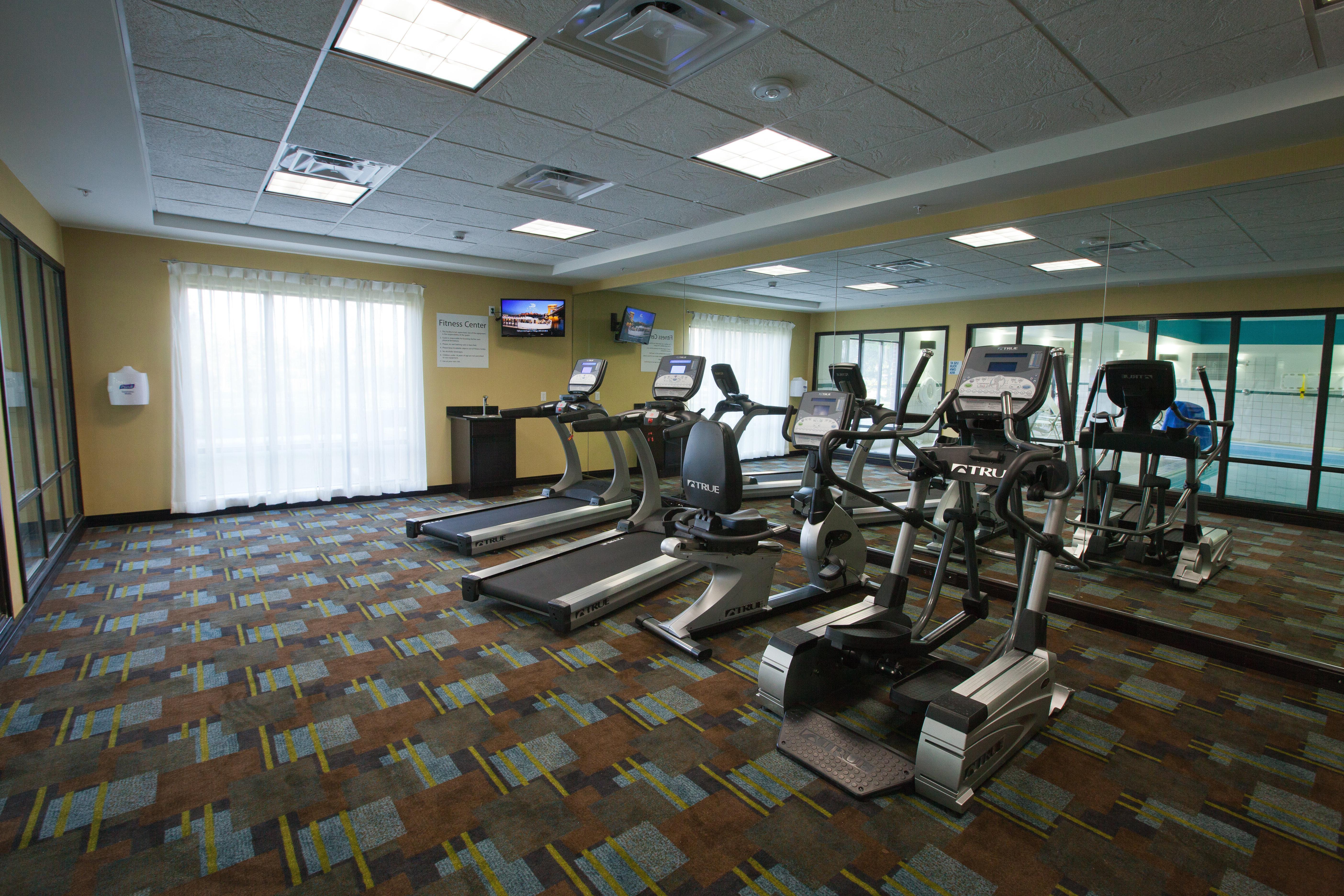 Holiday Inn Express And Suites Detroit North-Troy By Ihg Kültér fotó