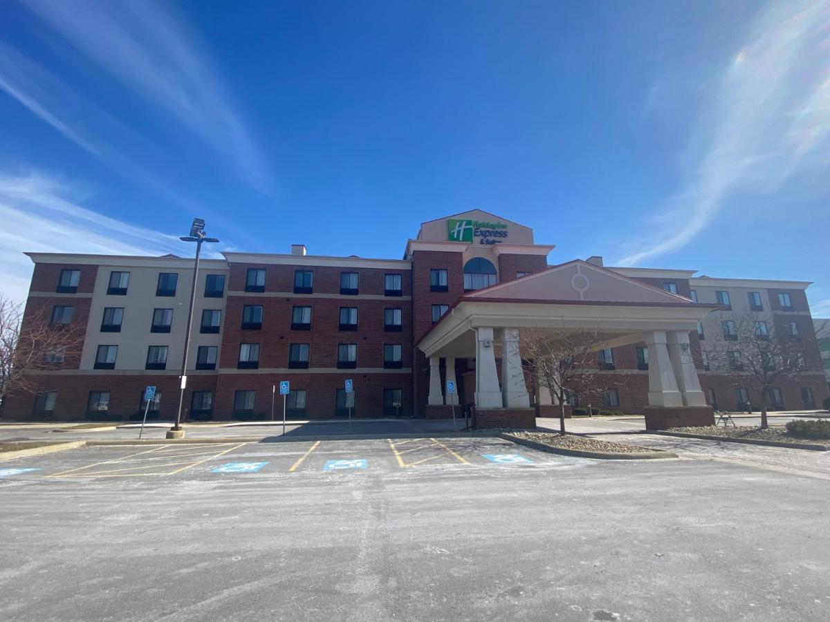 Holiday Inn Express And Suites Detroit North-Troy By Ihg Kültér fotó