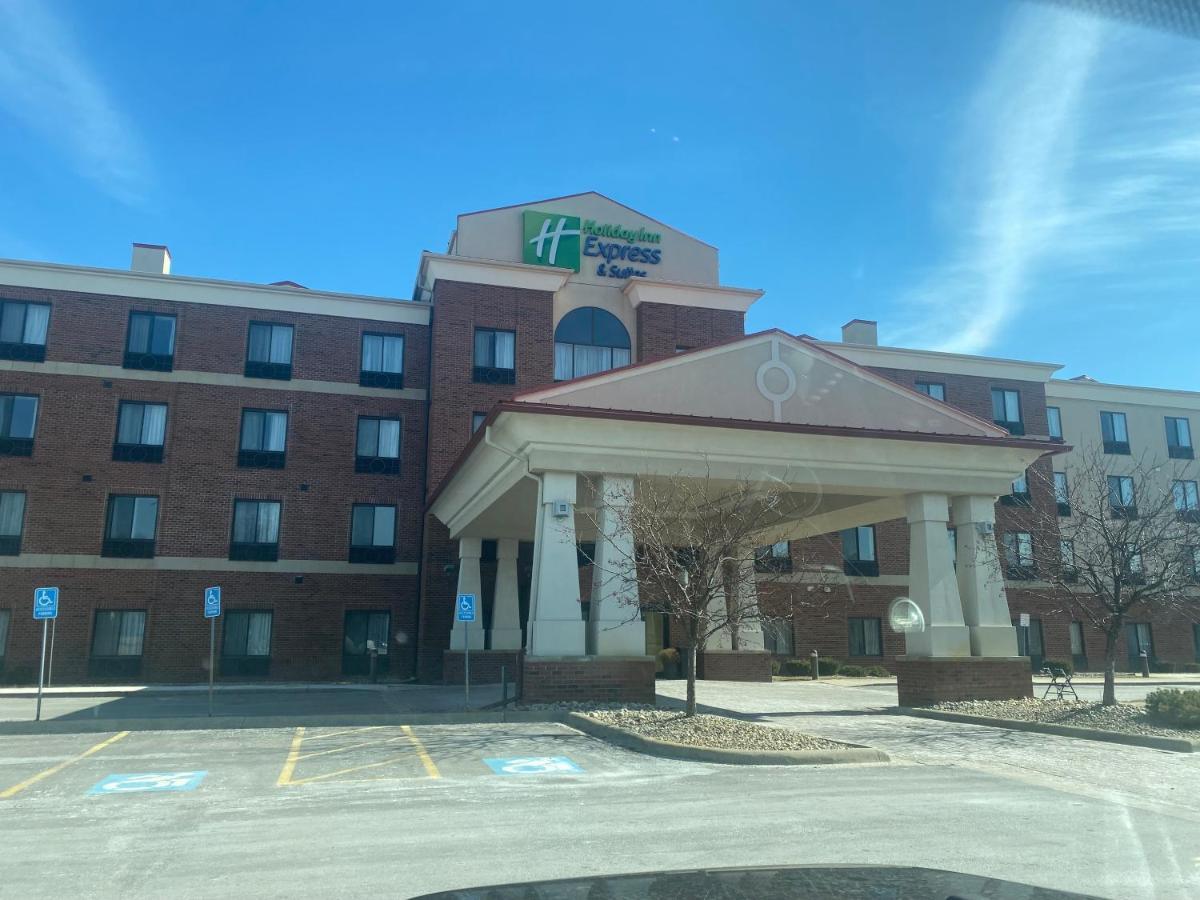 Holiday Inn Express And Suites Detroit North-Troy By Ihg Kültér fotó