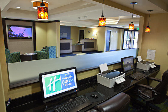 Holiday Inn Express And Suites Detroit North-Troy By Ihg Kültér fotó